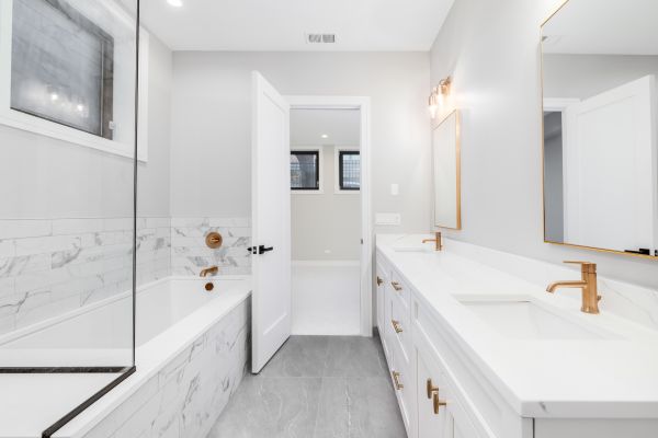 Cost of Bathroom Installation in Englewood